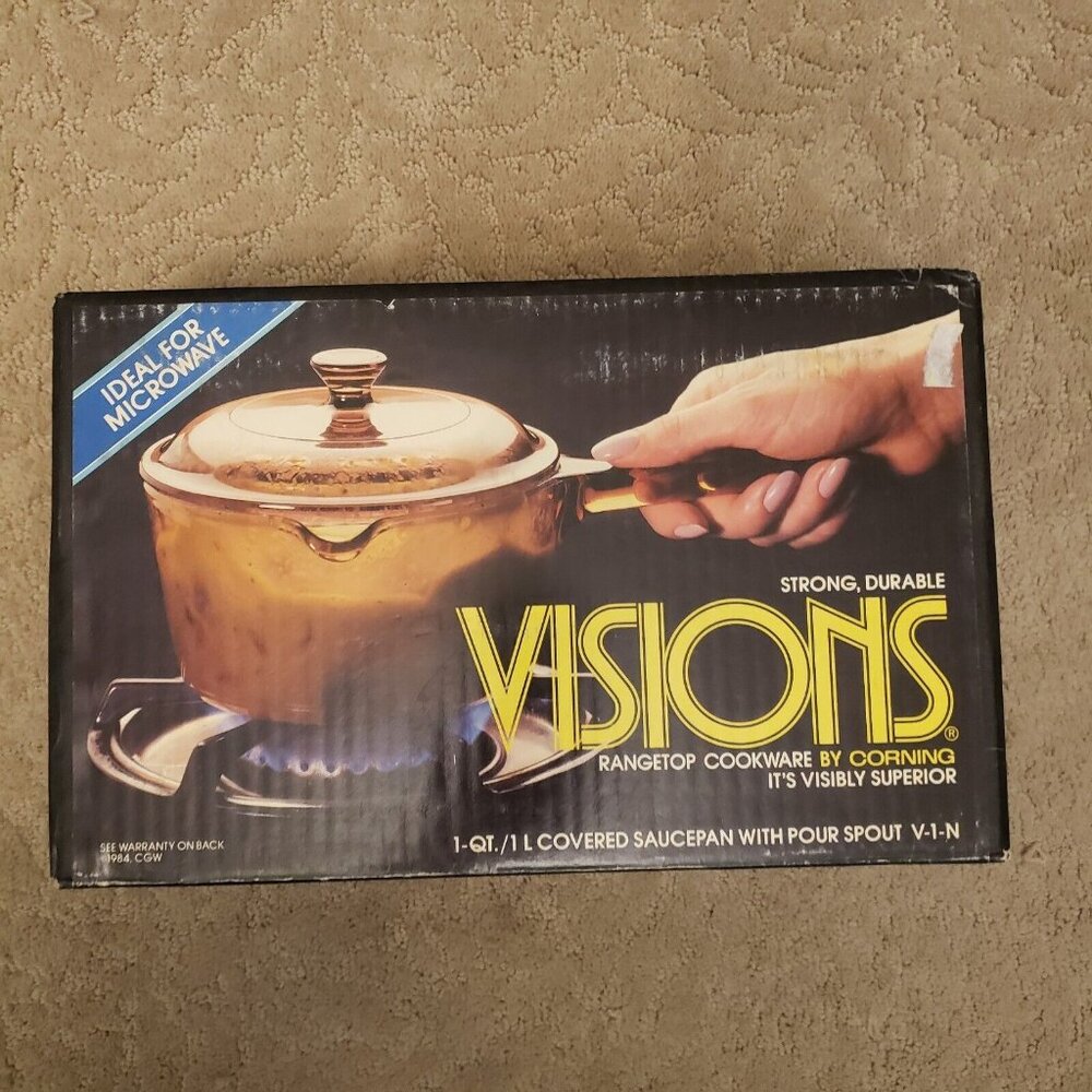 EUC Visions RangeTop Cookware By Corning 1 Qt Saucepan W/ Lid. Only used twice